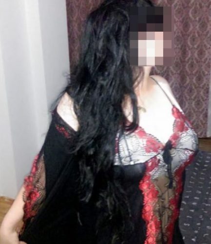 Cıvıl-cıvıl genç escort Lütfiye