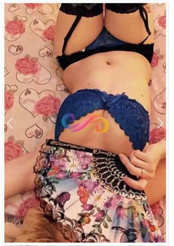 Elit beyaz tenli escort Feraye