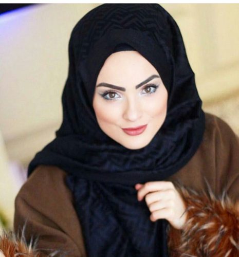 Neşeli masaj yapan eskort Güllü
