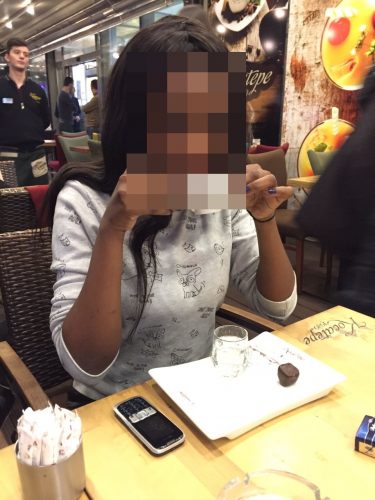 Neşeli ön sevişme yapan escort Hicran