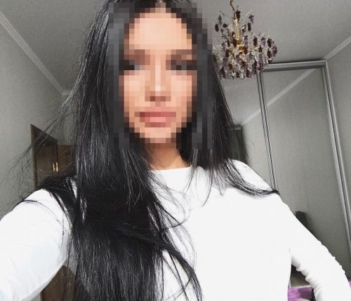 Samimi saksocu kadın Melis