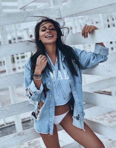 Seçkin buğday tenli hatun Firdevs
