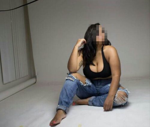 Seksi kaprissiz kadın Fehime