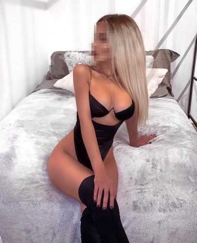 Seksi orijinal resimli kız Münevver