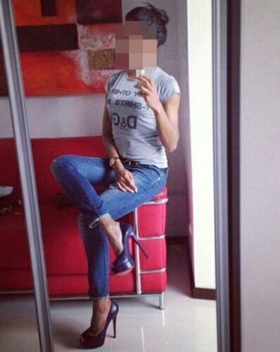 Şımarık gerçek fotoğraflı kadın Halenur