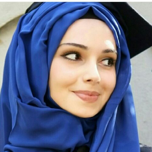 Şık sarışın bayan Mualla